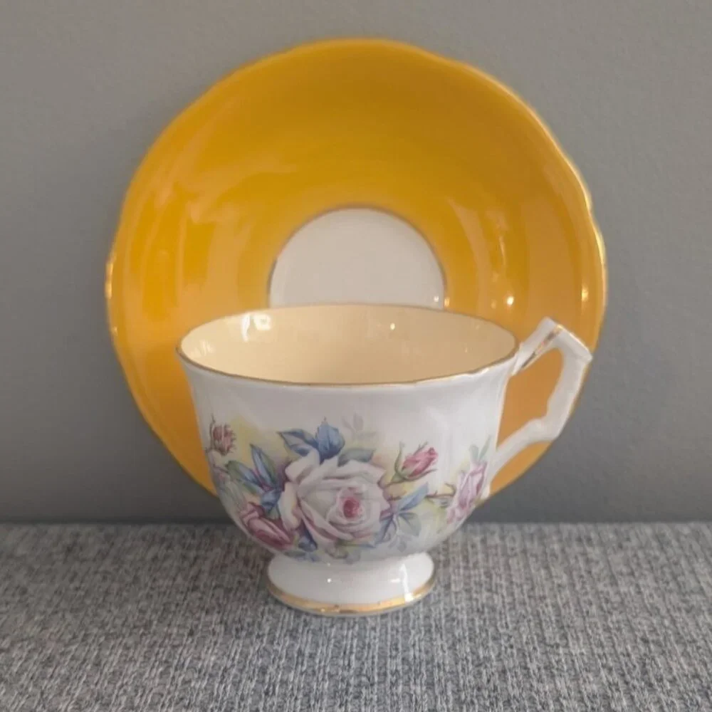 Vintage Aynsley #2601 Yellow/White Rose Cup and Saucer Set, NM/EUC - Picture 1 of 5
